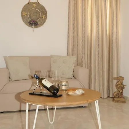 Flora's Mykonos Klouvas