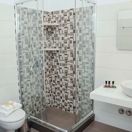 Lägenhet Flora's Mykonos Klouvas