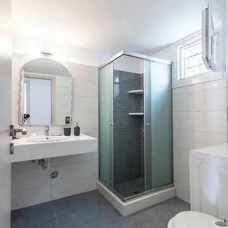 Flora's Mykonos Lägenhet Klouvas