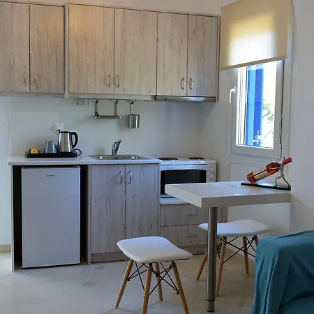 Flora's Mykonos * Κλουβάς