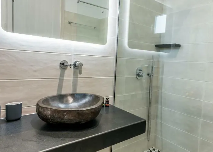 Flora's Mykonos * Kluvász