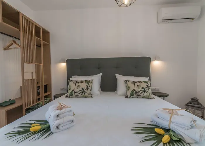 Flora's Mykonos Διαμέρισμα *