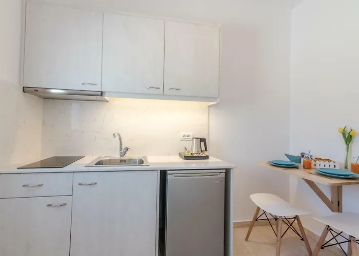 Διαμέρισμα Flora's Mykonos *