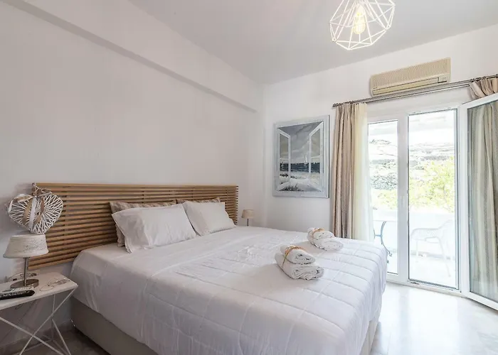 Flora's Mykonos * Κλουβάς