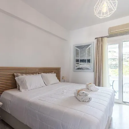 Flora's Houses Mykonos * Klouvas